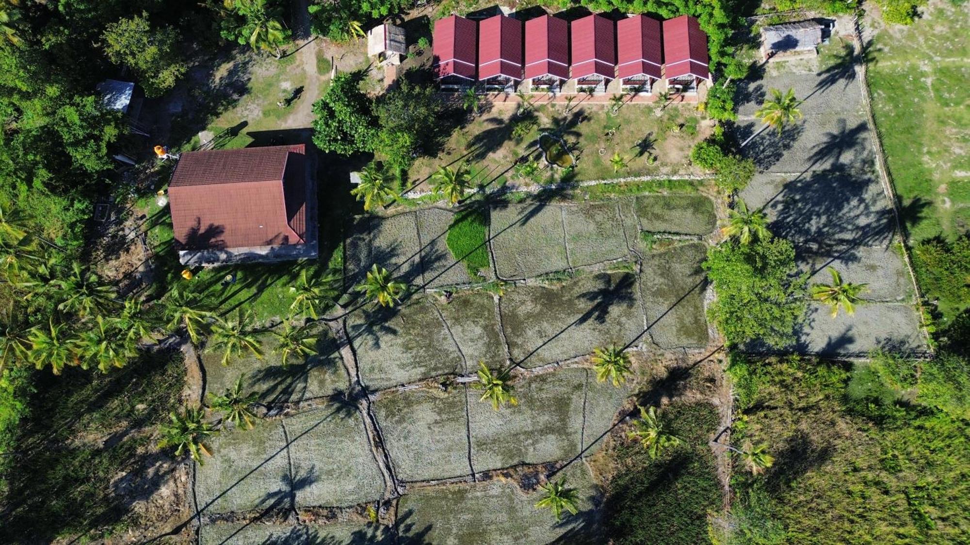 Nuna Bungalows Riung Esterno foto