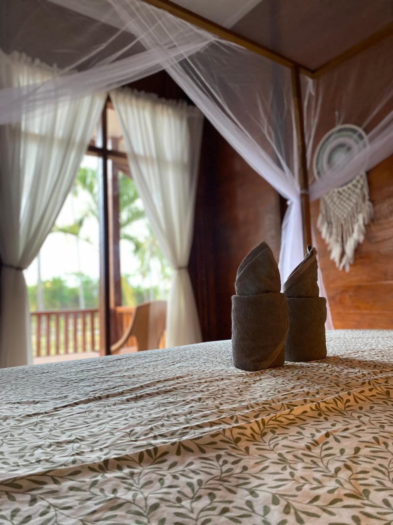 Nuna Bungalows Riung Esterno foto